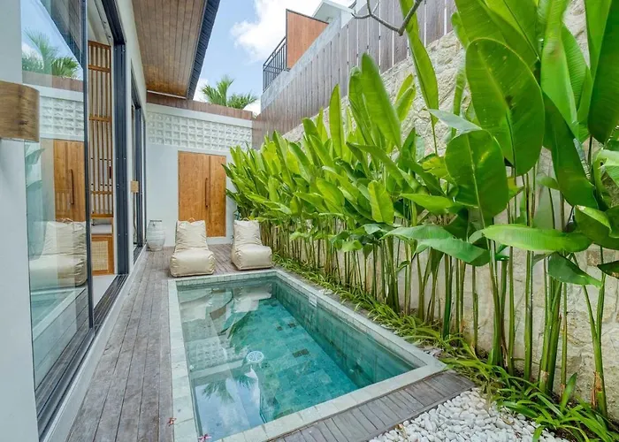 Tropical 3br 2 Private Pools In Villa Jimbaran
