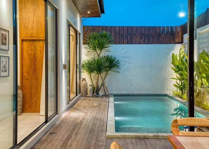 Tropical 3br 2 Private Pools In Villa