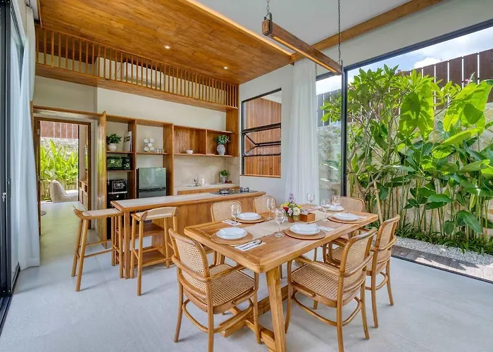 Villa Tropical 3br 2 Private Pools In Jimbaran